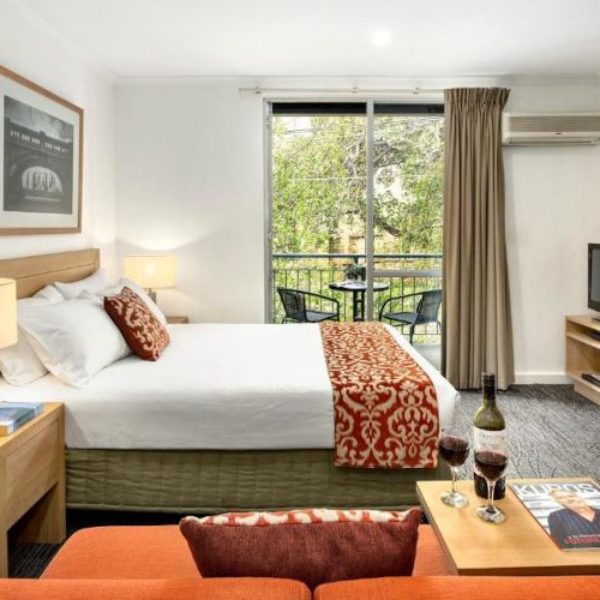 Quest St Kilda Bayside Hotel Bedroom